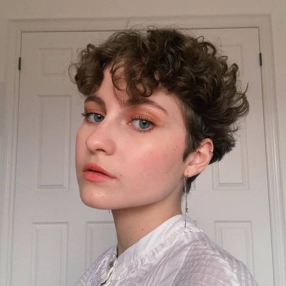 Meet your Posher, Katya - Picture 1 of 1